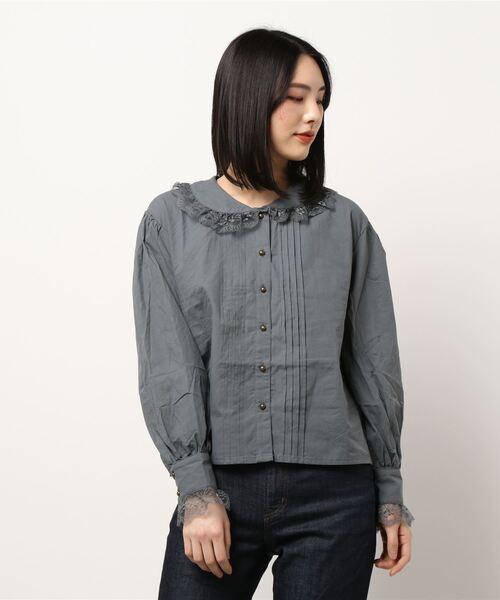 kutir（クティール）の「レース襟ピンタックブラウス（シャツ/ブラウス・レディース・ホワイト/チャコールグレー・FREE）」の4枚目の写真