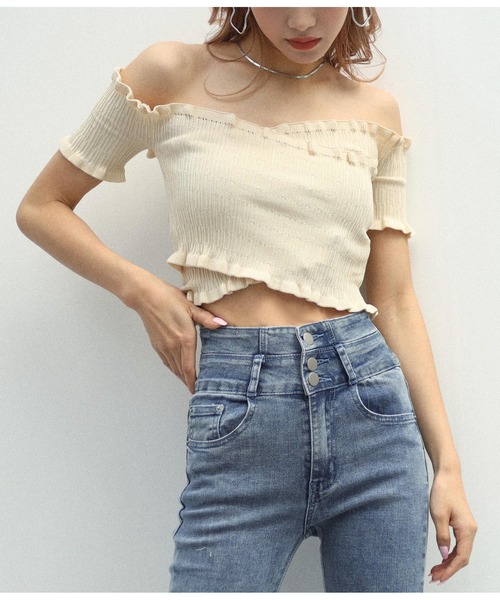 ANAP（アナップ）の「シャーリングオフショルトップス（Tシャツ/カットソー・レディース・ブラック/オフホワイト/ライトベージュ・FREE）」の3枚目の写真