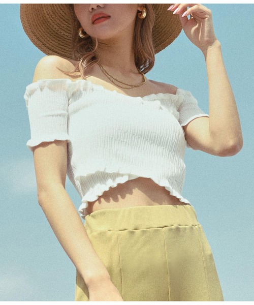 ANAP（アナップ）の「シャーリングオフショルトップス（Tシャツ/カットソー・レディース・ブラック/オフホワイト/ライトベージュ・FREE）」の4枚目の写真