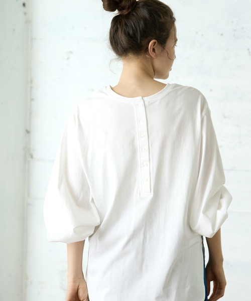 PUAL CE CIN（ピュアルセシン）の「【WEB限定】つい着たくなる。大人見え２wayプルオーバー（Tシャツ/カットソー・レディース・ホワイト/ブラック・FREE）」の22枚目の写真