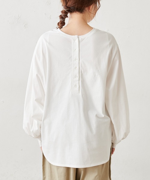 PUAL CE CIN（ピュアルセシン）の「【WEB限定】つい着たくなる。大人見え２wayプルオーバー（Tシャツ/カットソー・レディース・ホワイト/ブラック・FREE）」の16枚目の写真