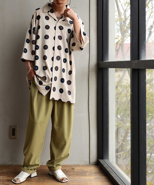 antiqua（アンティカ）の「一点投入で映える！レトロレコード柄シャツ（シャツ/ブラウス・レディース・ホワイト系その他/ブラウン系その他/グリーン系その他/ブルー系その他/ホワイト系その他2/ホワイト系その他3/ブラウン系その他2・M/L/L/XL）」の12枚目の写真