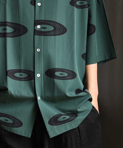 antiqua（アンティカ）の「一点投入で映える！レトロレコード柄シャツ（シャツ/ブラウス・レディース・ホワイト系その他/ブラウン系その他/グリーン系その他/ブルー系その他/ホワイト系その他2/ホワイト系その他3/ブラウン系その他2・M/L/L/XL）」の10枚目の写真