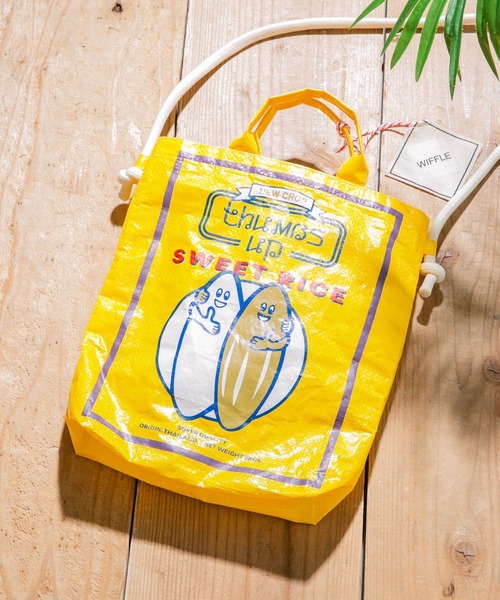 wiffle（ウィッフル）の「『別注』wiffle×Sonny Label　2WAY RICEBAG（ショルダーバッグ・メンズ・シルバー/イエロー・FREE）」の2枚目の写真