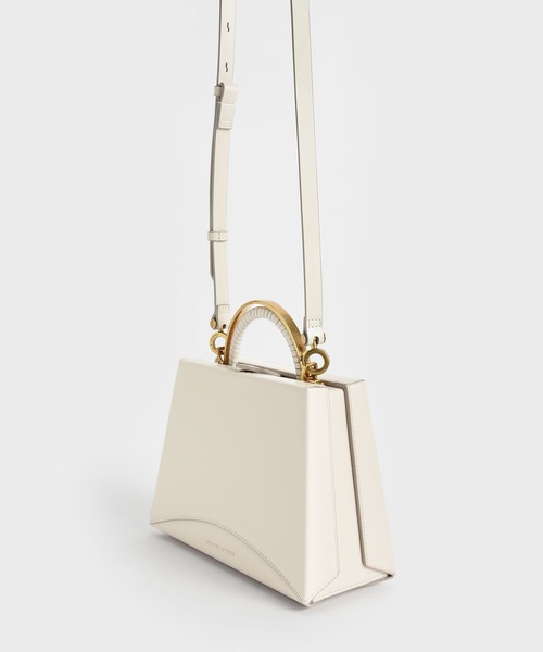 CHARLES & KEITH（チャールズ & キース）の「メタルトップハンドル 