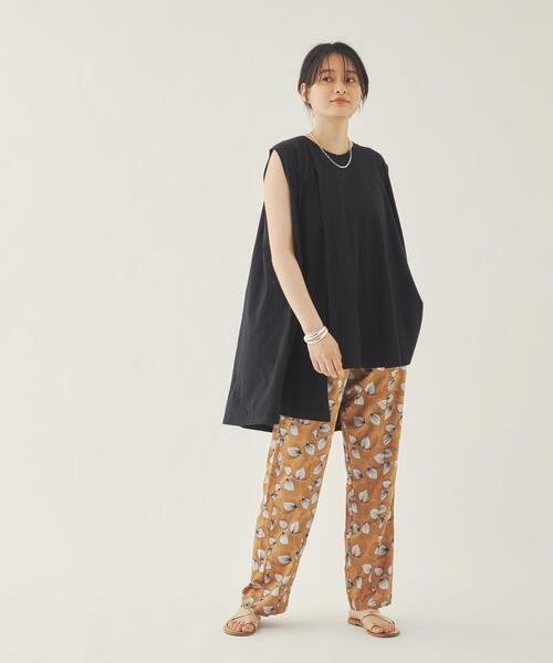 EMMEL REFINES（エメルリファインズ）の「＜ EMMEL REFINES（エメル リファインズ） ＞アシメ ノースリーブ フレアカット －手洗い可能－（タンクトップ・レディース・ホワイト/ブラック/ダークブラウン・FREE）」の19枚目の写真