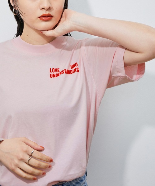 BAUM UND PFERDGARTEN(バウムウンドヘルガーデン)の「【BAUM UND PFERDGARTEN】JALO Tee(Tシャツ/カットソー・レディース・オフホワイト/ピンク・S)」の5枚目の写真