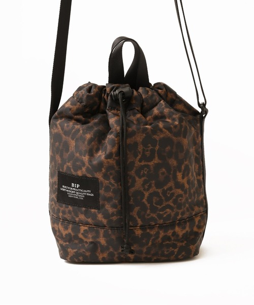 BAGSINPROGRESS(バッグズインプログレス)の「【BAGS IN PROGRESS】 NEW BUCKETSHOULDER PADDED:ショルダーバッグ◆(ショルダーバッグ・レディース・ベージュ・FREE)」の14枚目の写真