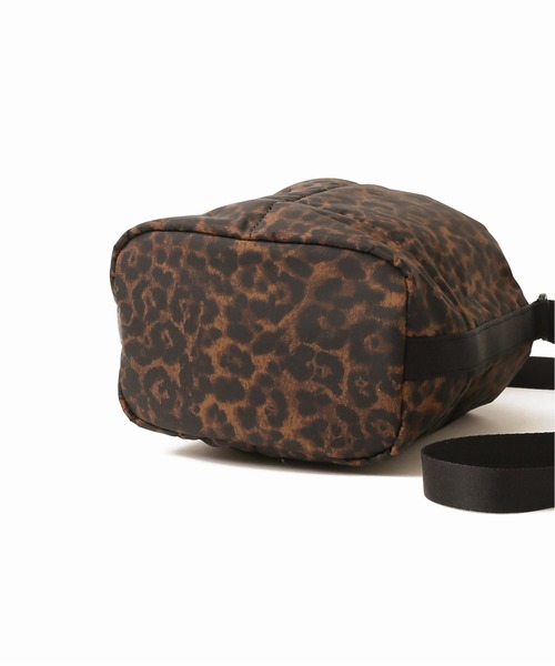 BAGSINPROGRESS(バッグズインプログレス)の「【BAGS IN PROGRESS】 NEW BUCKETSHOULDER PADDED:ショルダーバッグ◆(ショルダーバッグ・レディース・ベージュ・FREE)」の20枚目の写真