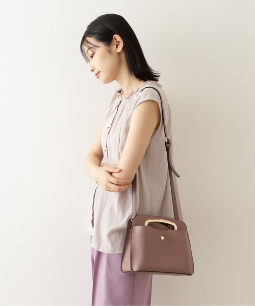 NATURAL BEAUTY BASIC(ナチュラルビューティーベーシック)の「オーバルメタルハンドルショルダー/0171282800(ショルダーバッグ・レディース・ブラック/ピンク/ベージュ系その他・フリ-)」の7枚目の写真