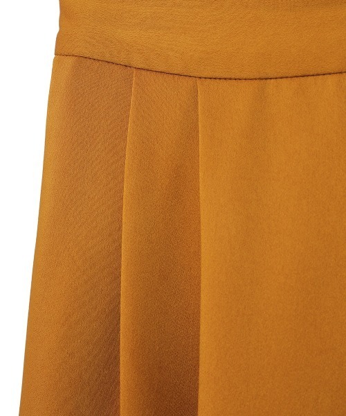 CLANE（クラネ）の「THICK SATIN  ONE TUCK PANTS（スラックス・レディース・モスグリーン/オレンジ・1/2/0）」の10枚目の写真