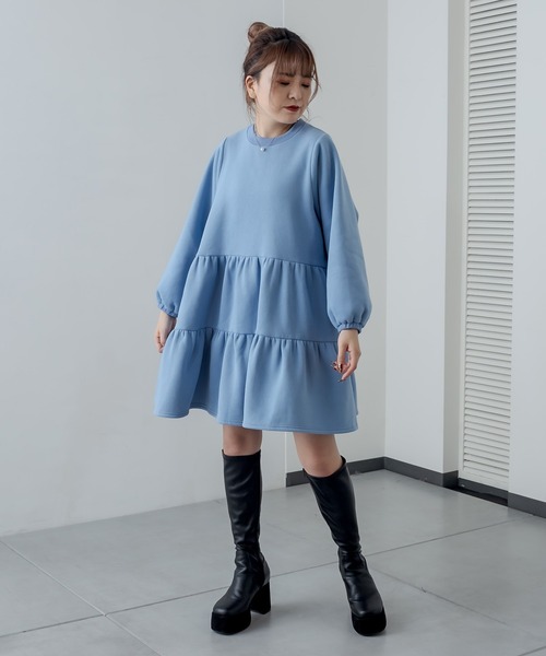 RASVOA(ラスボア)の「ボリュームティアードワンピース(ワンピース・レディース・ブラック/グレー/サックスブルー/アイボリー・FREE)」の11枚目の写真