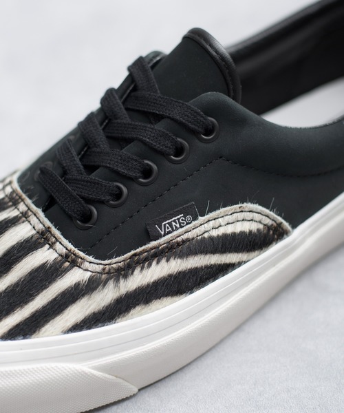 And A(アンドエー)の「VANS ヴァンズ / ERA 95 DX エラ ゼブラハラコ ローカットスニーカー / VN0A2RR14ZD(スニーカー・メンズ・ゼブラ・26.5cm/27.5cm/27cm/28cm)」の2枚目の写真
