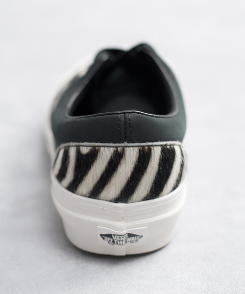 And A(アンドエー)の「VANS ヴァンズ / ERA 95 DX エラ ゼブラハラコ ローカットスニーカー / VN0A2RR14ZD(スニーカー・メンズ・ゼブラ・26.5cm/27.5cm/27cm/28cm)」の6枚目の写真