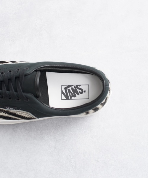 And A(アンドエー)の「VANS ヴァンズ / ERA 95 DX エラ ゼブラハラコ ローカットスニーカー / VN0A2RR14ZD(スニーカー・メンズ・ゼブラ・26.5cm/27.5cm/27cm/28cm)」の10枚目の写真