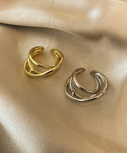 yu-ka（ユーカ）の「YU-KA : トリプルラインリング（リング・レディース・シルバー/ゴールド・FREE）」の5枚目の写真