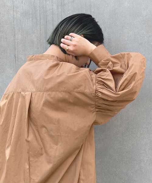 179/WG(イチナナキュウダブルジー)の「ボリュームスリーブブラウス(シャツ/ブラウス・レディース・ブルー/キャメル/オフホワイト・MEDIUM)」の18枚目の写真