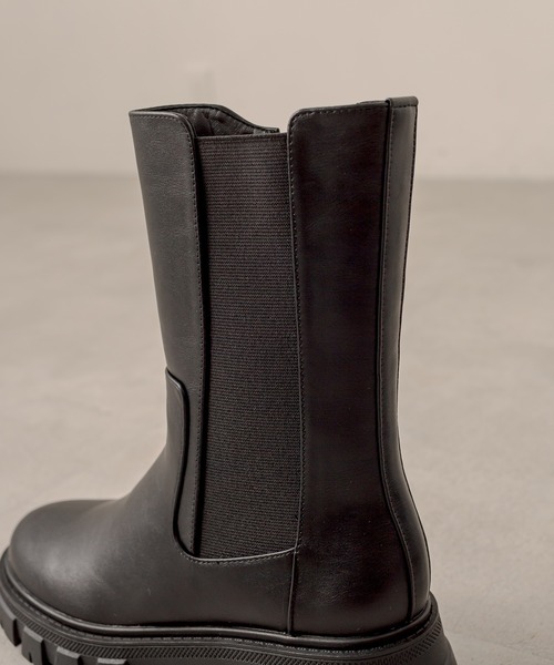 OLIVE des OLIVE（オリーブデオリーブ）の「ミドル丈サイドゴアブーツ（ブーツ・レディース・ブラック/オフホワイト・MEDIUM/SMALL/LARGE）」の9枚目の写真