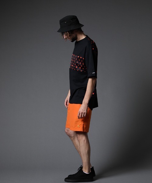 STUD MUFFIN(スタッドマフィン)の「mt7533-40-2天竺-メッシュスターグラムpt ワイドシルエット SS Tシャツ(Tシャツ/カットソー・メンズ・ホワイト×ブラック/ブラック×イエロー/ブラック系その他・2/3/4)」の16枚目の写真