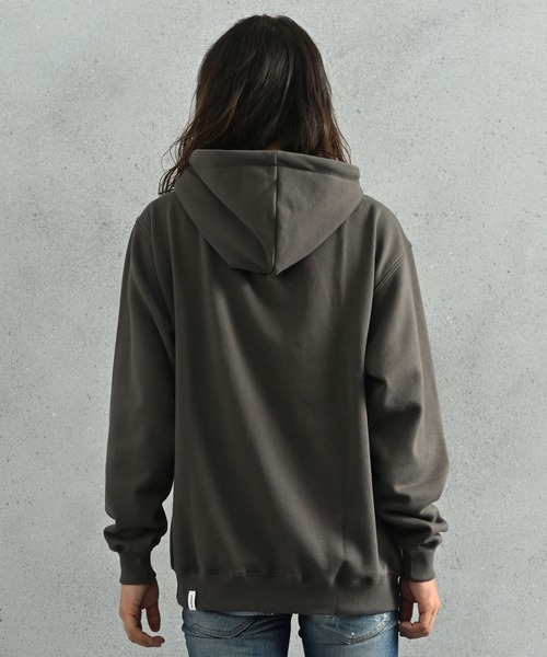 MAHAGRID（マハグリッド）の「mahagrid(マハグリッド) THIRD ロゴ プルオーバーパーカー（パーカー・メンズ・ブラック/グレー/チャコール・L/XL/M/S）」の20枚目の写真