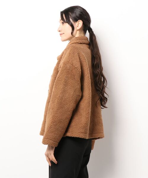 FRP（エフアールピー）の「YUGA  フェイクムートン　ボア　 ジャケットコート（ステンカラーコート・レディース・オフホワイト/ブラウン・FREE）」の6枚目の写真