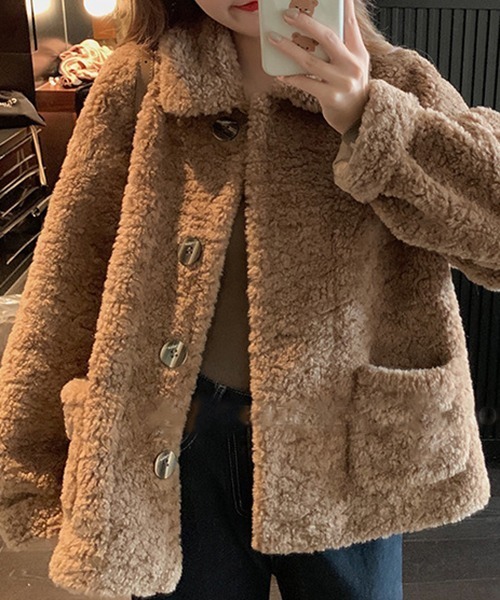 FRP（エフアールピー）の「YUGA  フェイクムートン　ボア　 ジャケットコート（ステンカラーコート・レディース・オフホワイト/ブラウン・FREE）」の4枚目の写真