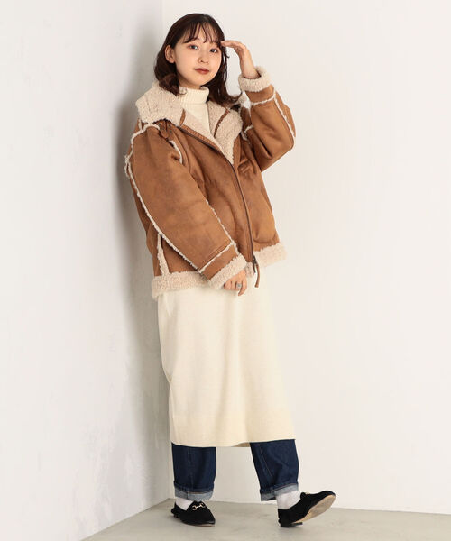 fredy emue（フレディエミュ）の「フェイクムートンB3 リバーシブルボアブルゾン（ムートンコート・レディース・ベージュ/ブラウン・38）」の10枚目の写真