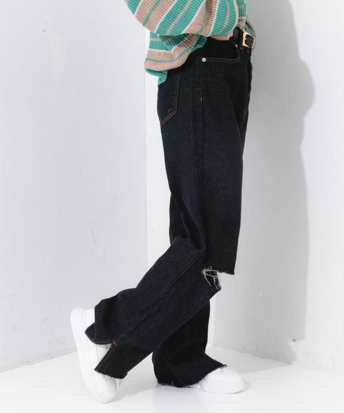 nemne store(ネンネストア)の「クラッシュワイドデニムパンツ(デニムパンツ・レディース・ライトブルー/ブラック/ブルー・SMALL/MEDIUM/LARGE)」の9枚目の写真
