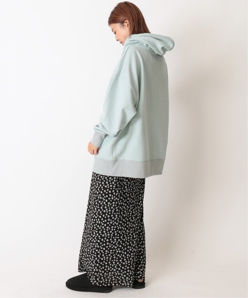 U by SPICK&SPAN(ユーバイスピックアンドスパン)の「BIGフードパーカー◆(パーカー・レディース・パープル/サックスブルー/ブラック系その他・FREE)」の5枚目の写真
