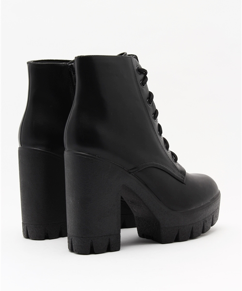 WEGO（ウィゴー）の「WEGO/レースアップショートブーツ（ブーツ・レディース・ブラック・SMALL/MEDIUM/LARGE）」の4枚目の写真