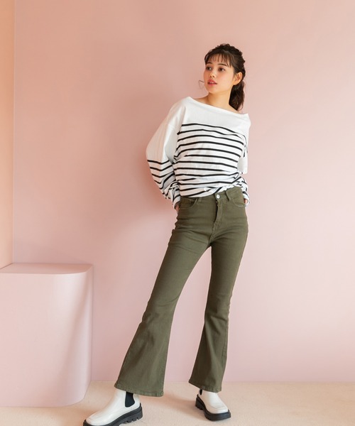 fifth（フィフス）の「ブーツカットストレッチカラーデニム（デニムパンツ・レディース・オフホワイト/カーキ・M）」の12枚目の写真