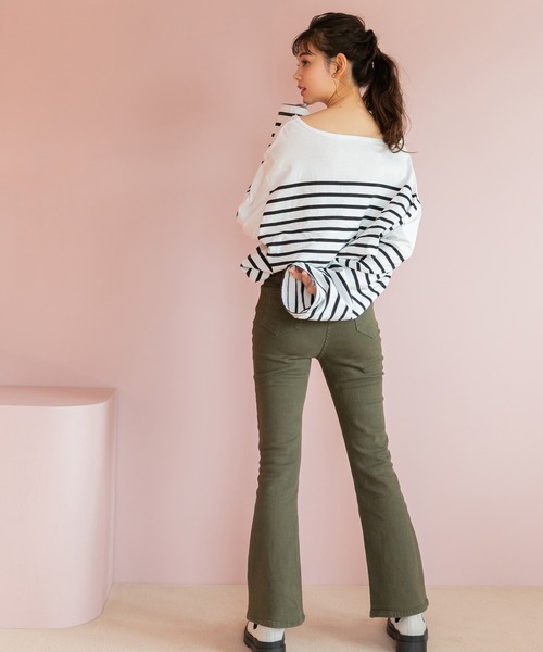 fifth（フィフス）の「ブーツカットストレッチカラーデニム（デニムパンツ・レディース・オフホワイト/カーキ・M）」の14枚目の写真