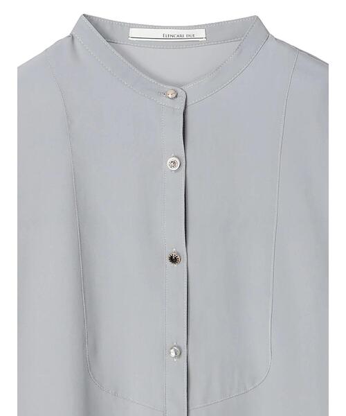 ELENCARE DUE（エレンカーレデュエ）の「・ELENCARE DUEブザムキリカエシャツチュニック（シャツ/ブラウス・レディース・ブラック/グレー/オフホワイト/ライトカーキ・FREE）」の17枚目の写真