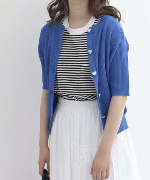 fredy emue（フレディエミュ）の「［新色追加］ハートボタン 半袖カーディガン（カーディガン/ボレロ・レディース・ライトグレー/ピンク/キナリ/ブルー/ネイビー/ブラック・38）」の10枚目の写真