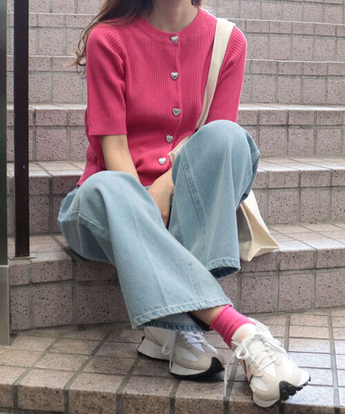 fredy emue（フレディエミュ）の「［新色追加］ハートボタン 半袖カーディガン（カーディガン/ボレロ・レディース・ライトグレー/ピンク/キナリ/ブルー/ネイビー/ブラック・38）」の19枚目の写真
