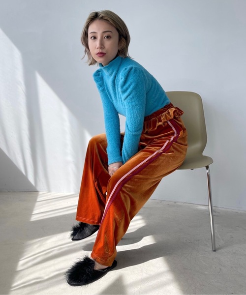 SANSeLF（サンセルフ）の「ハイネックシャギーニットトップス【SANSeLF】sanw22a002（ニット/セーター・レディース・ブルー/ブラック/イエロー/ホワイト/グリーン・FREE）」の17枚目の写真