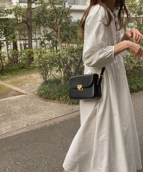 LAUIR(ラウアー)の「フェイクレザーミニショルダーバッグ(ショルダーバッグ・レディース・ホワイト/ブラウン/ダークブラウン/ブラック・FREE)」の7枚目の写真