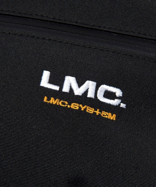 LMCの「【LMC】SYSTEM SACOCHE / エムシー システム ワンポイントロゴ サコッシュ（ショルダーバッグ・メンズ・ブラック・FREE）」の7枚目の写真