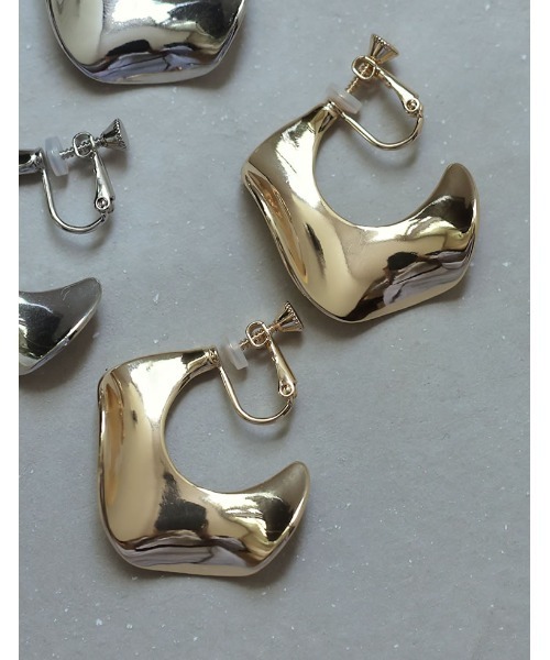 Re:EDIT（リエディ）の「ボリュームアーチイヤリング（イヤリング・レディース・シルバー/ゴールド・FREE）」の2枚目の写真