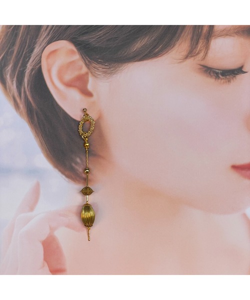 tone(トーン)の「【musk】ALLゴールドのロングピアス(MA)(ピアス(両耳用)・レディース・ゴールド・FREE)」の3枚目の写真