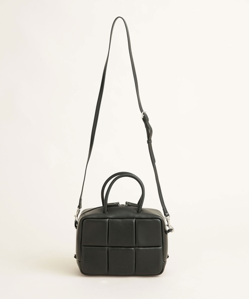 ADD CULUMN（アドカラム）の「ADD CULUMN/ＰＵＦＦ ボストンバッグ（ボストンバッグ・レディース・ブラック/ベージュ/ブラウン・FREE）」の4枚目の写真