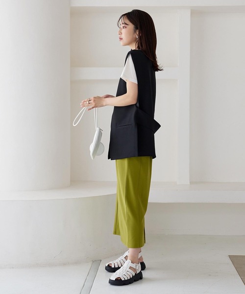 KOBE LETTUCE（コウベレタス）の「ショート丈ジレベスト（ベスト・レディース・グレイッシュベージュ/ブラック/ホワイト系・FREE）」の8枚目の写真