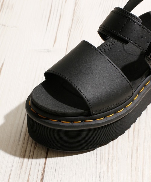 And A（アンドエー）の「Dr.Martens ドクターマーチン / Voss Quad ヴォス クアッド 厚底レザーストラップサンダル（サンダル・レディース・ブラック・23cm/24cm）」の3枚目の写真