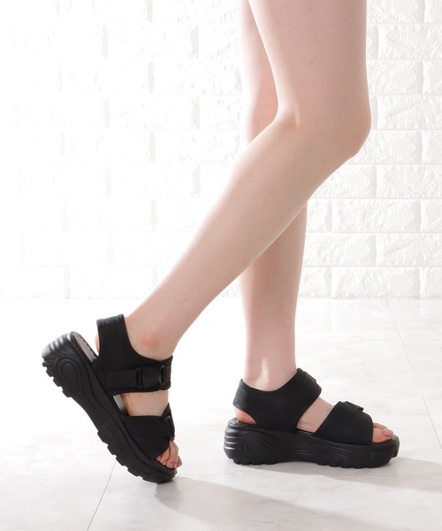 Melissa追跡付送料込 厚底プラットフォームコンフォートサンダル 超軽量！Melissa プラットフォーム厚底サンダル (送料込/追跡付)
