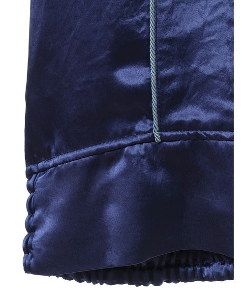 KARL HELMUT（カールヘルム）の「マテリアルキャット刺繍サテン