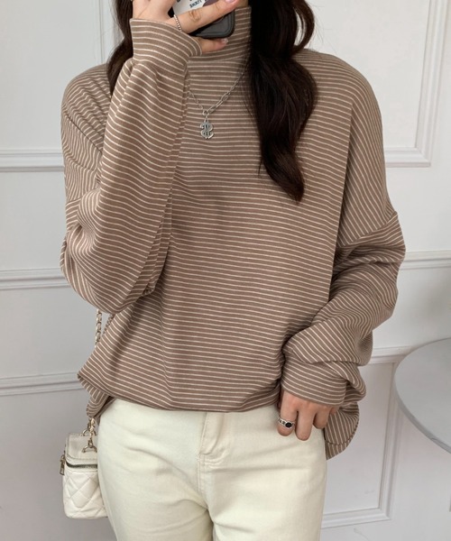 ABITOKYO(アビトーキョー)の「ハーフボーダーハイネックロングTシャツ(Tシャツ/カットソー・レディース・ホワイト/ブラック/ベージュ/ブラウン・M/L)」の1枚目の写真