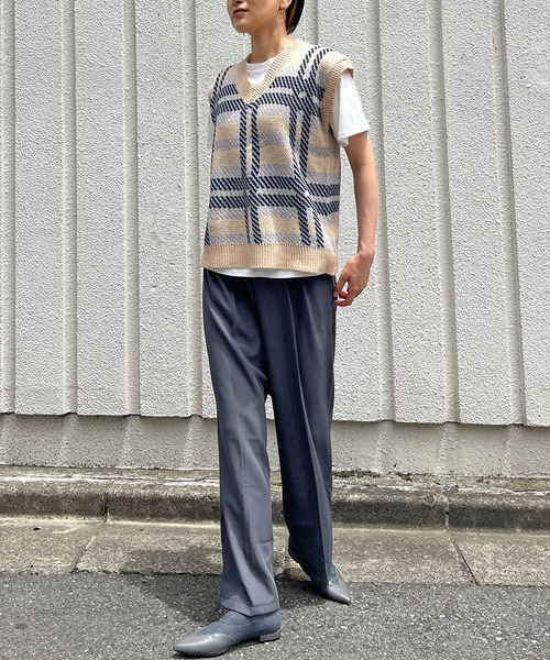 Jewelobe（ジュエローブ）の「ビッグチェックオーバーサイズニットベスト（ベスト・レディース・ブラック/ベージュ・FREE）」の9枚目の写真