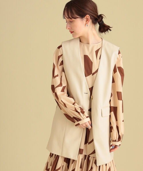 Ray BEAMS（レイビームス）の「Ray BEAMS / フェイクレザー スリット ベスト（ベスト・レディース・ブラック/ホワイト系その他6・ONE SIZE）」の14枚目の写真