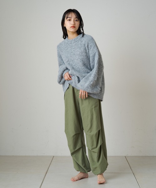 Omekashi(オメカシ)の「【earthy_】リサイクルヤーンシャギーニット(ニット/セーター・レディース・ライトグレー/ブルー/パープル/ベージュ・FREE)」の10枚目の写真