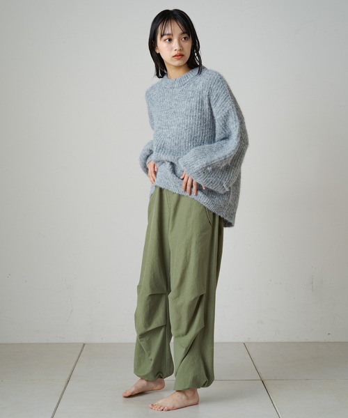 Omekashi(オメカシ)の「【earthy_】リサイクルヤーンシャギーニット(ニット/セーター・レディース・ライトグレー/ブルー/パープル/ベージュ・FREE)」の11枚目の写真